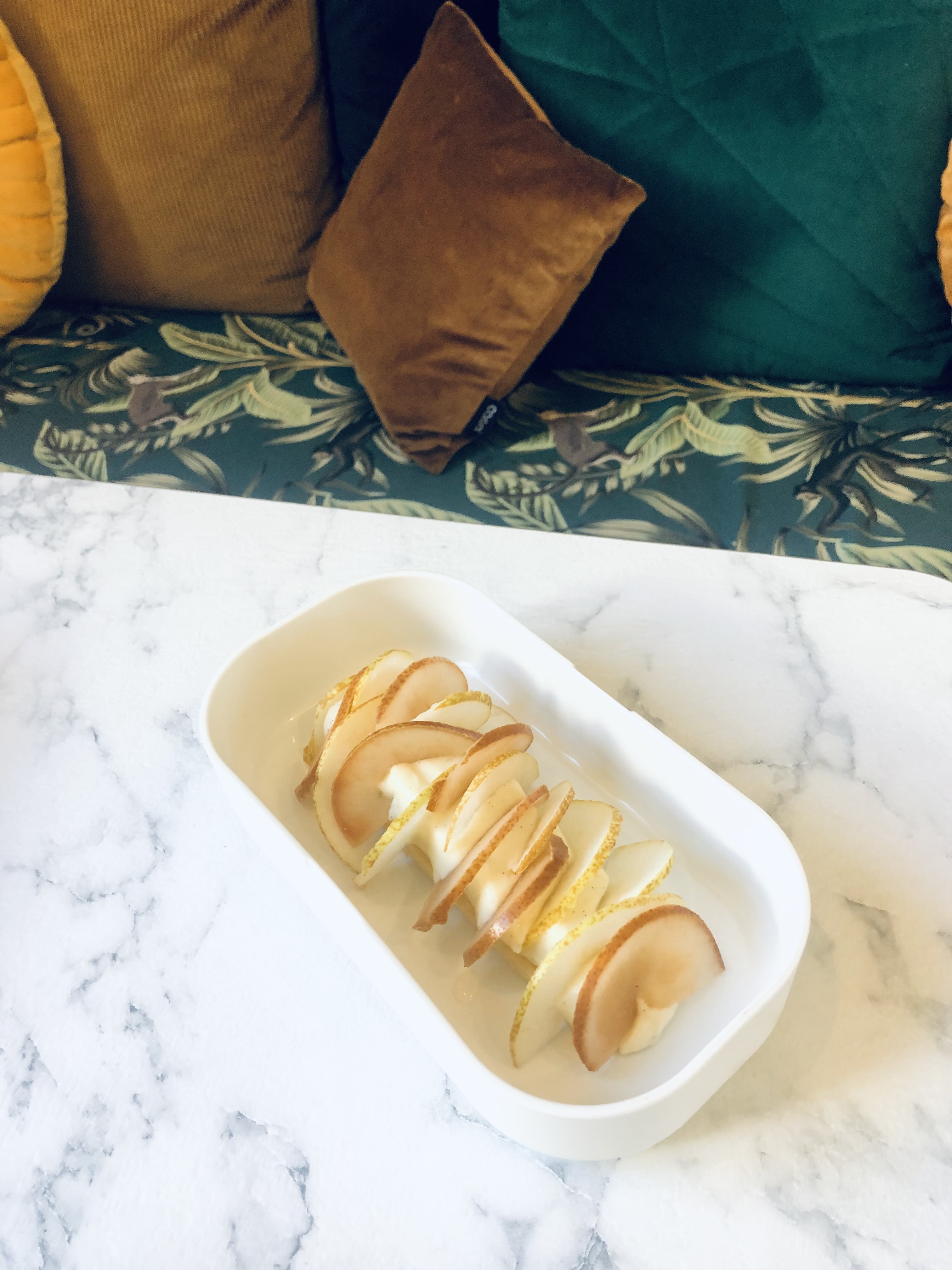 poire / panais / crème vanille / financier