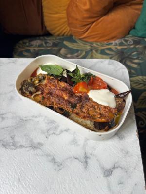 Lasagnes d'aubergines / tomates / basilic / mozzarella