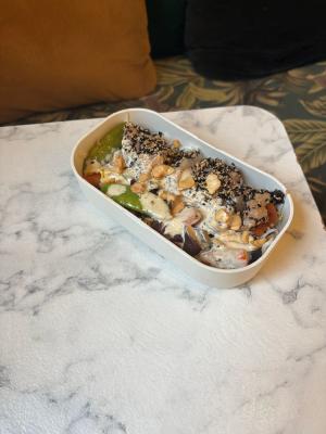 Dorade panée sésame / nouilles de riz / sauce cajou / légumes croquants